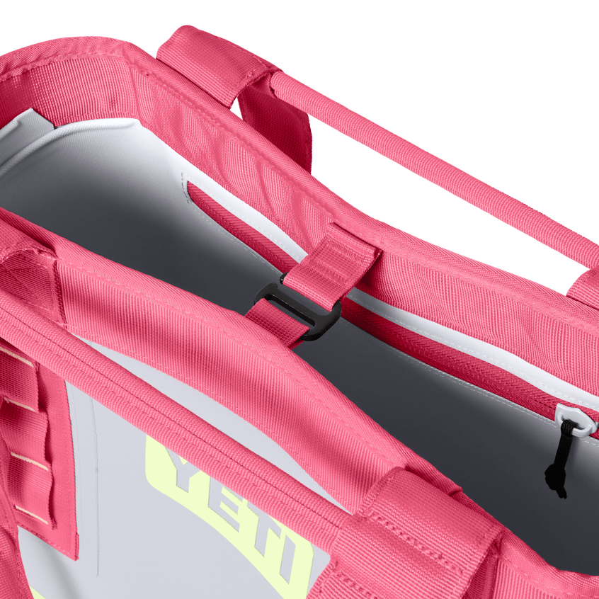 Camino® 20 Carryall Tote Bag